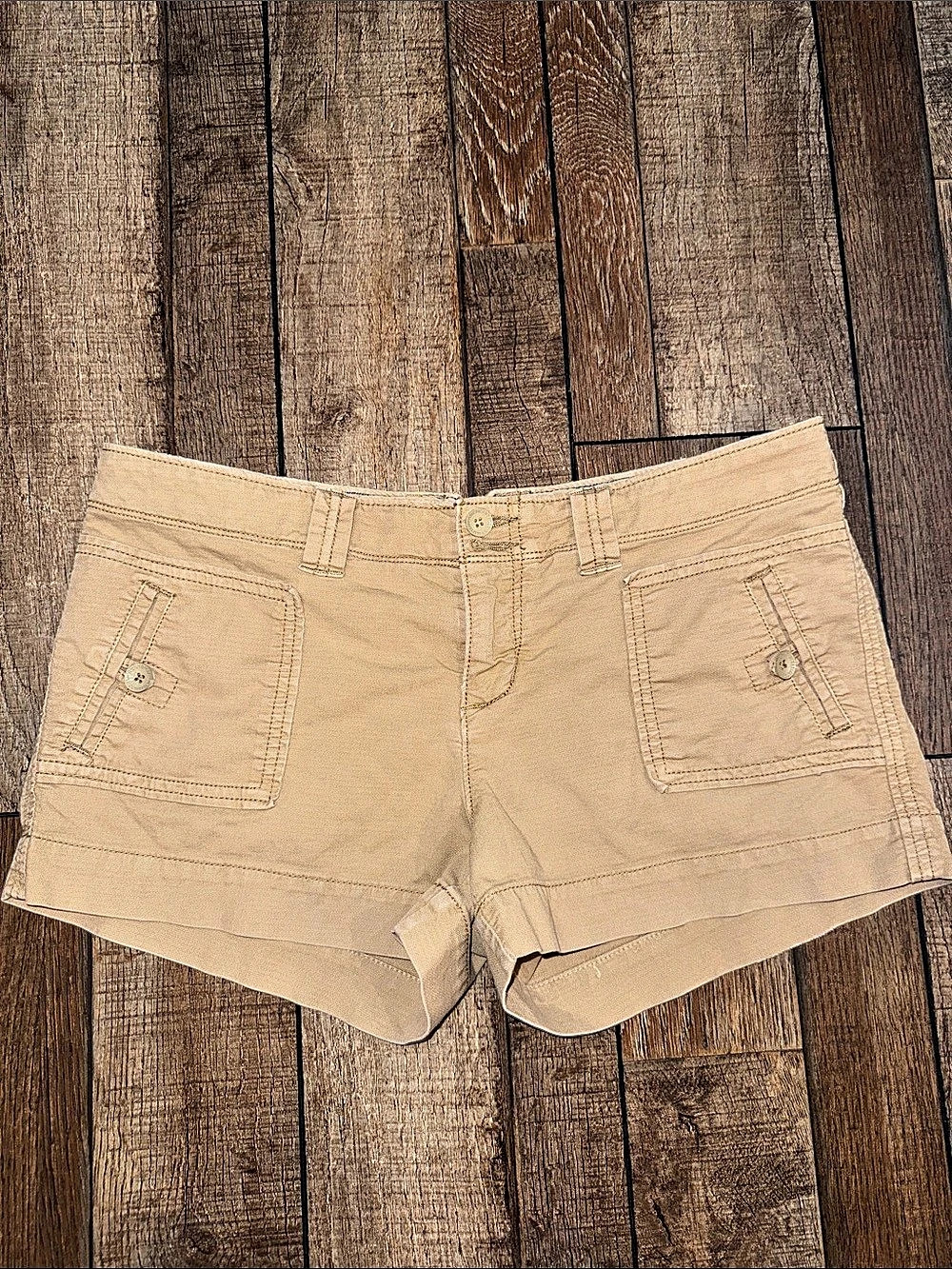 American Eagle Outfitters Women's Cargo Shorts in Brown